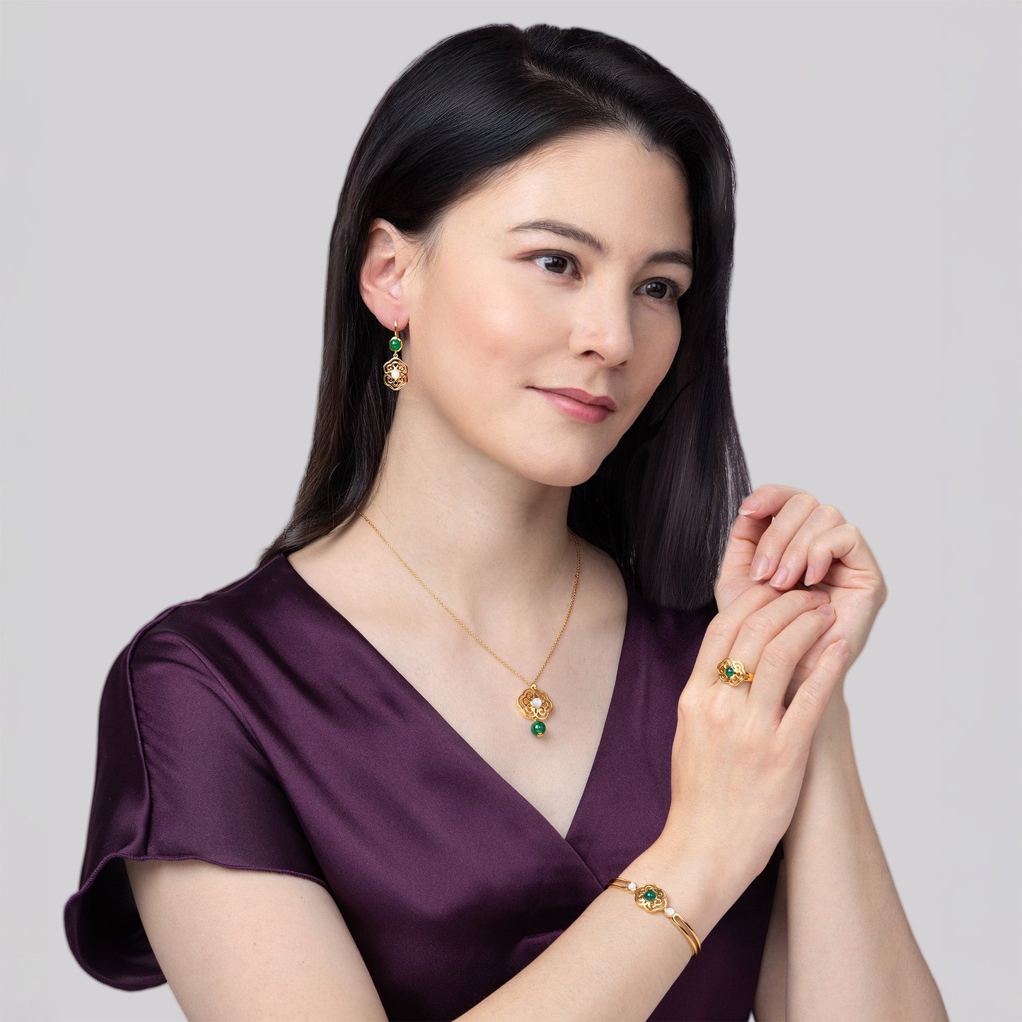 Blissful Ruyi Ring with Green Agate size 8/9