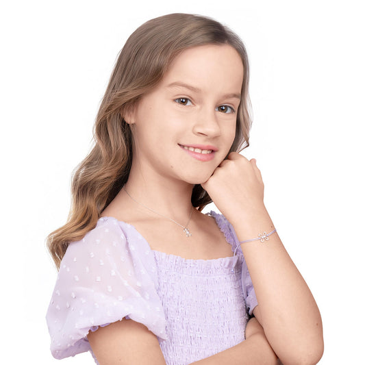 Lucky Knot Necklace on Model - Shen Yun Collections