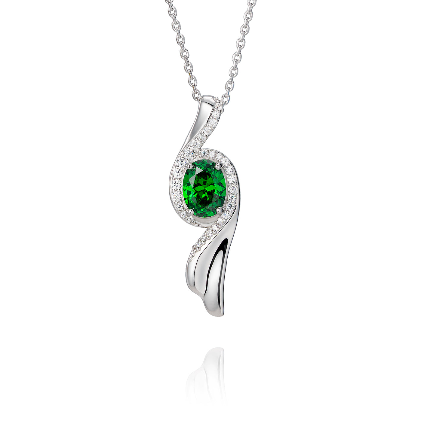 Flying Sleeves Necklace Green