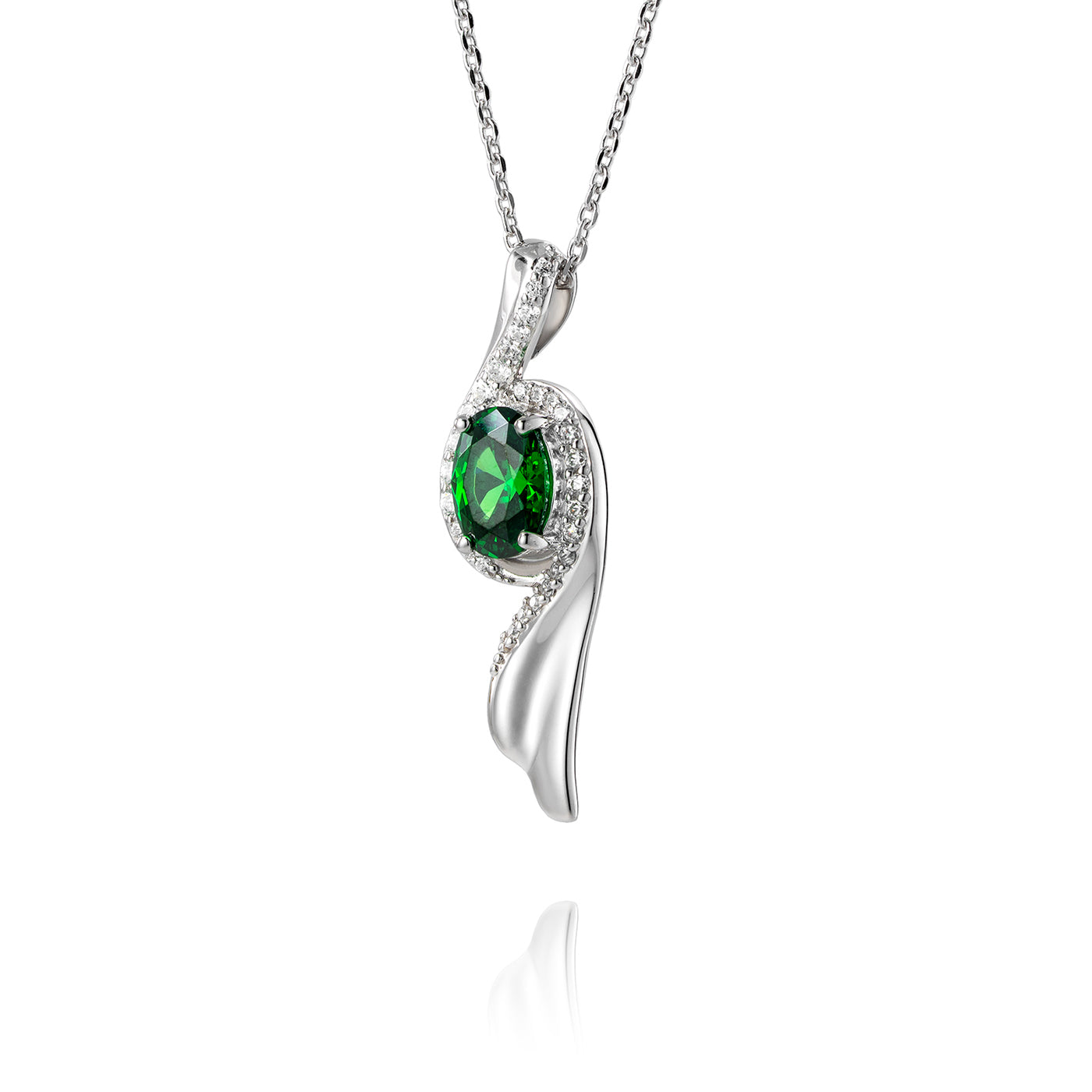 Flying Sleeves Necklace Green