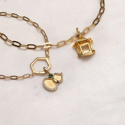 Charming Hulu Charm - Gold