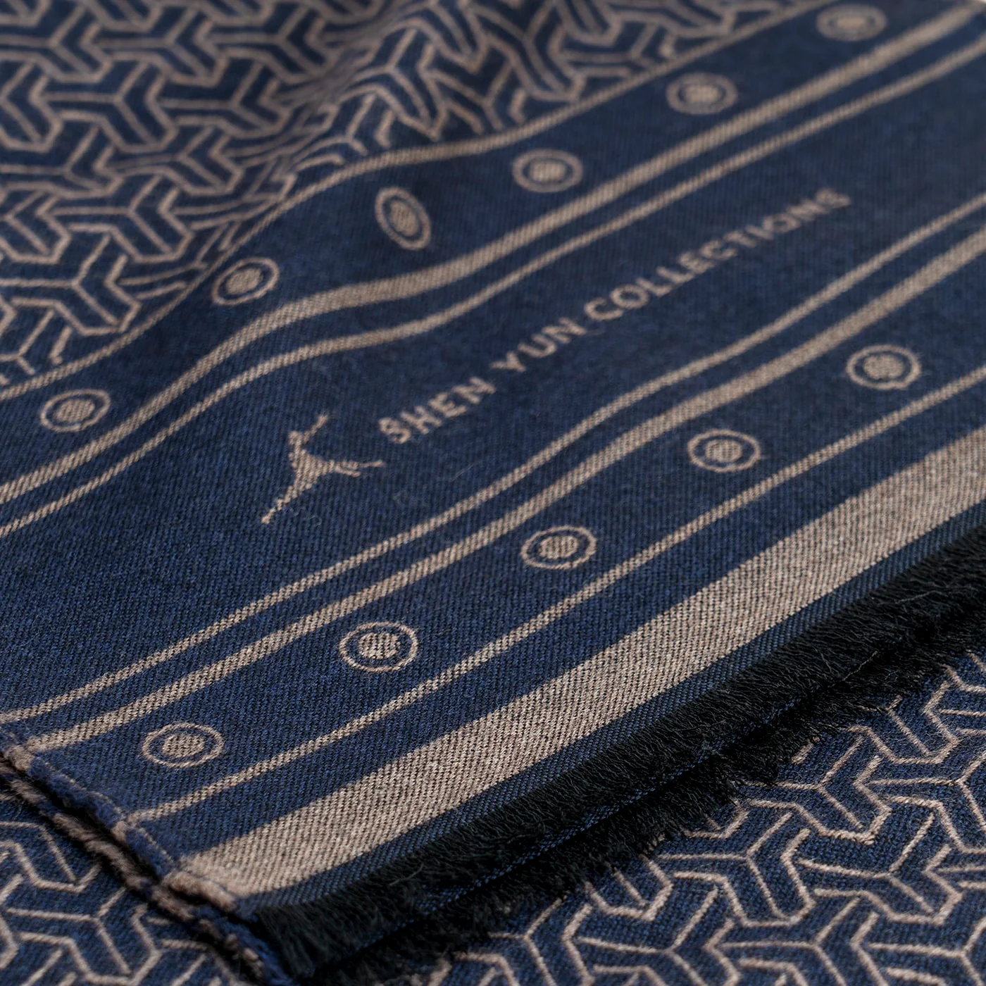 Devotion Scarf Dark Blue