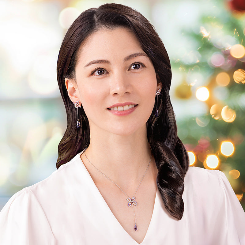 Blissful Knot Necklace Silver