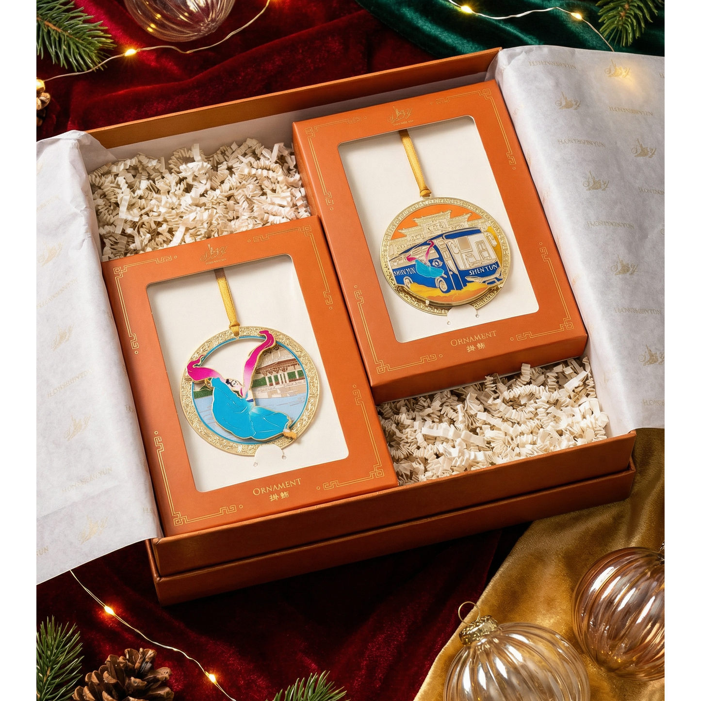 Holiday Wonders Ornament Gift Set